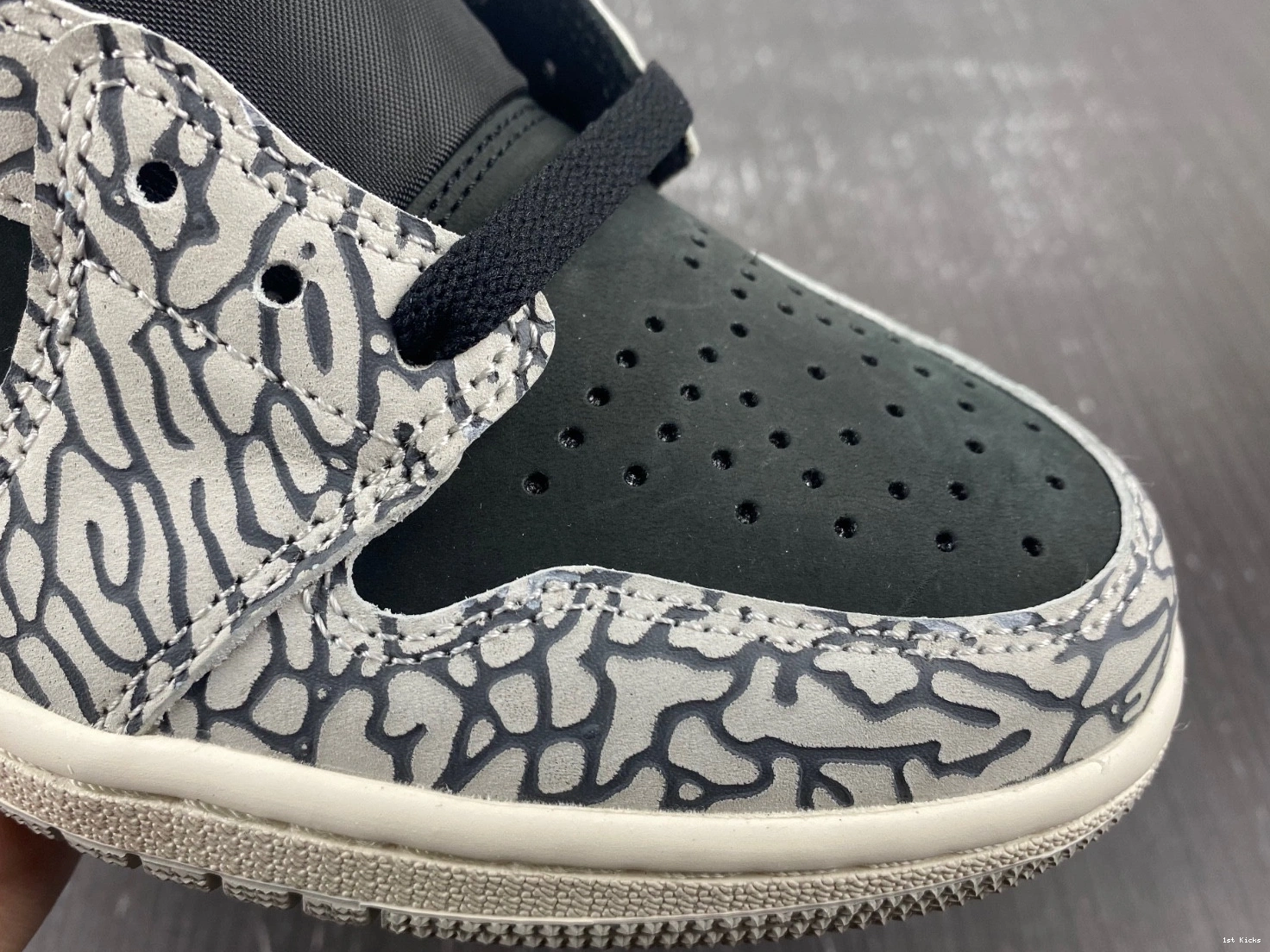 Retro CZ0790-001 Jordan Cement Black 1 OG Low - 0414